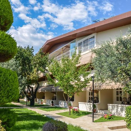 Gurel Garden House Motel Küçükkuyu Ngoại thất bức ảnh