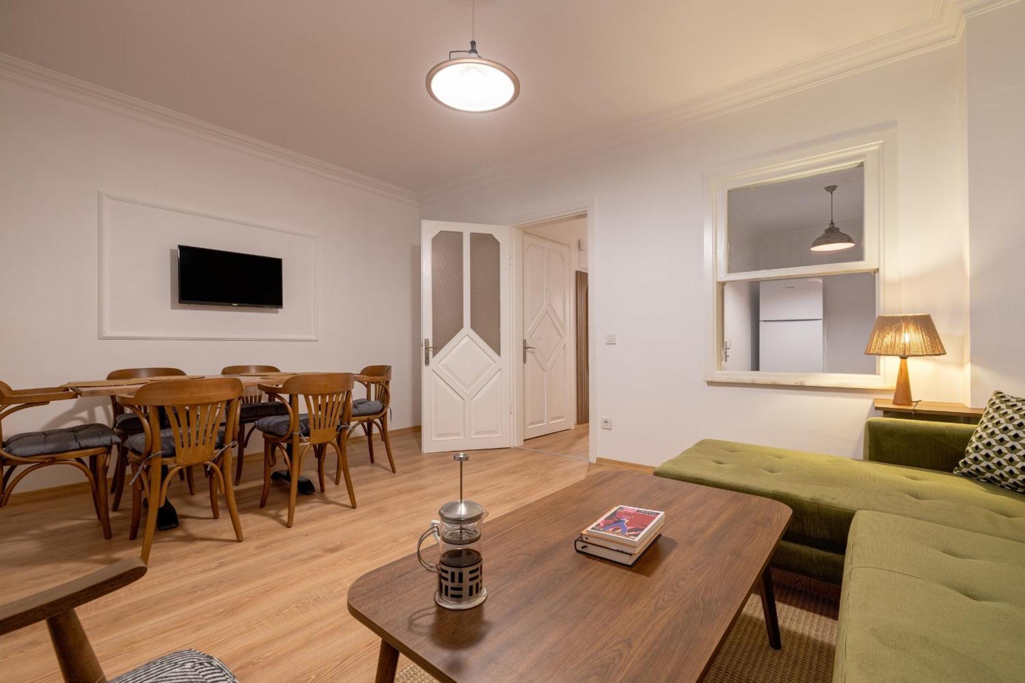 Gurel Garden House Motel Küçükkuyu Ngoại thất bức ảnh