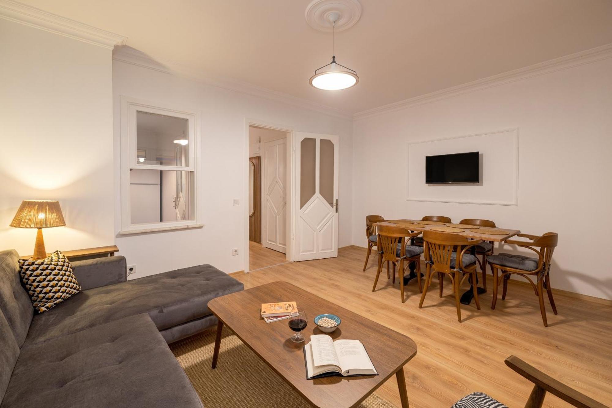 Gurel Garden House Motel Küçükkuyu Ngoại thất bức ảnh