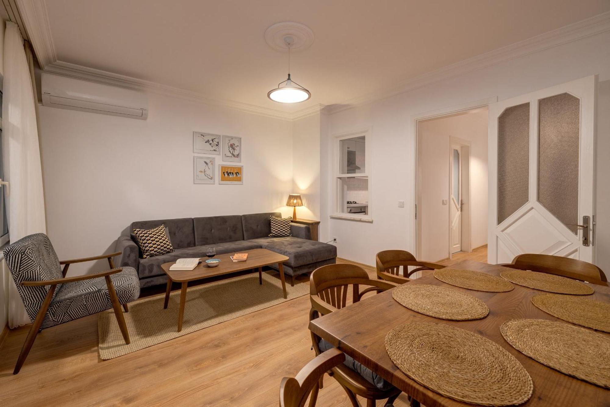 Gurel Garden House Motel Küçükkuyu Ngoại thất bức ảnh