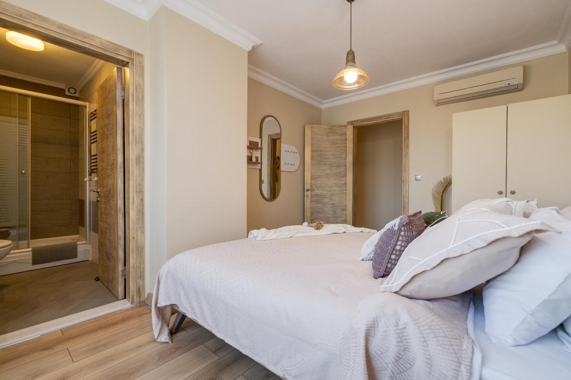 Gurel Garden House Motel Küçükkuyu Ngoại thất bức ảnh